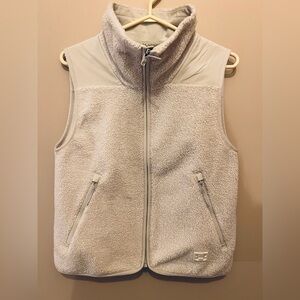 Under Armour White Sherpa Vest - M